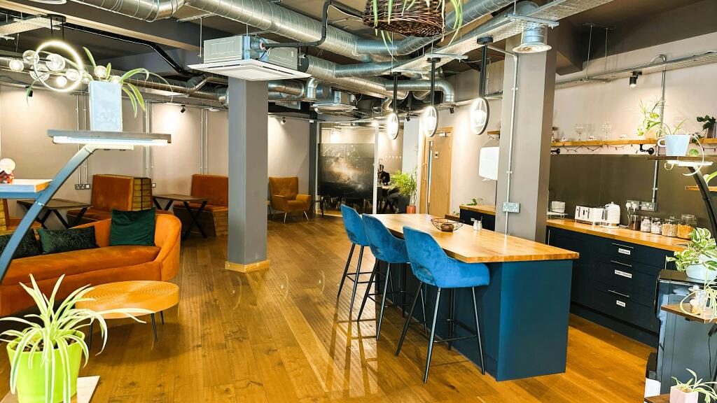 64 Great Eastern Street ground floor reception 4.jpg