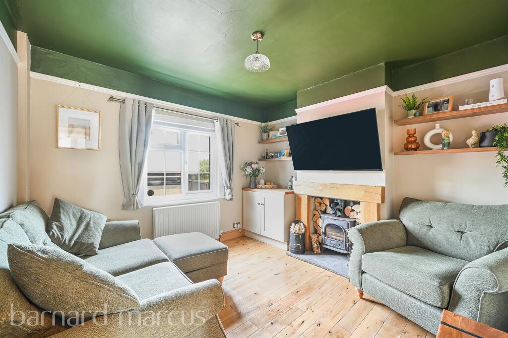 House in London, Malden Rushett - View 4