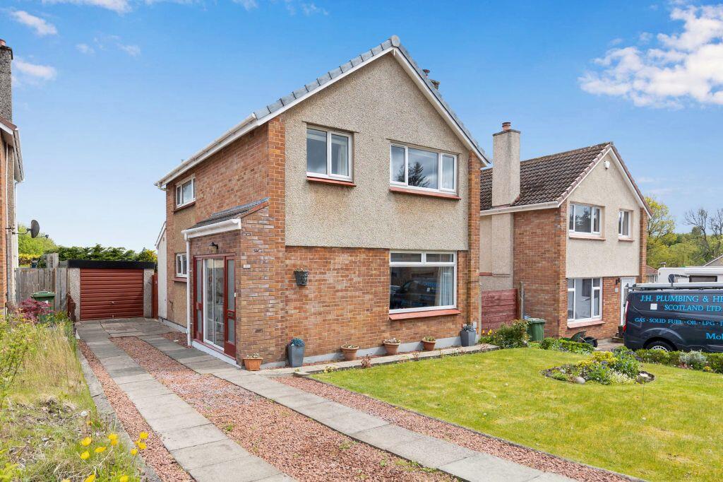 Main image of property: 52 St James's View, Penicuik, Midlothian, EH26 9DY