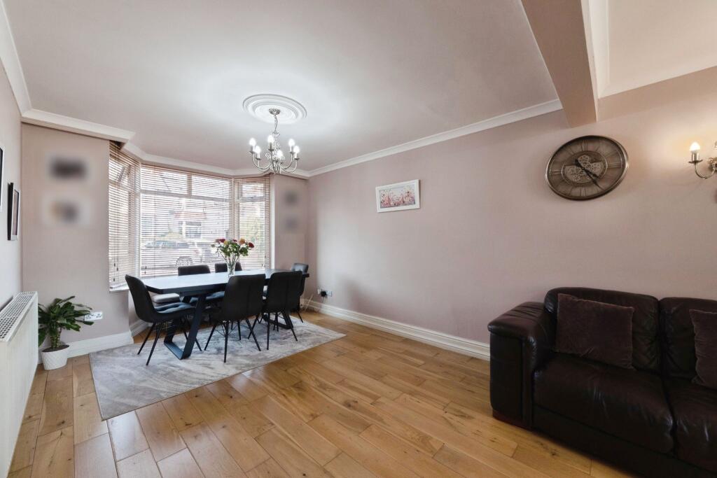 House in Birmingham, West Midlands - More