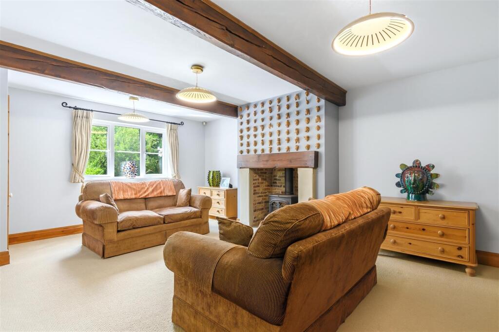 House in Halifax - View 3