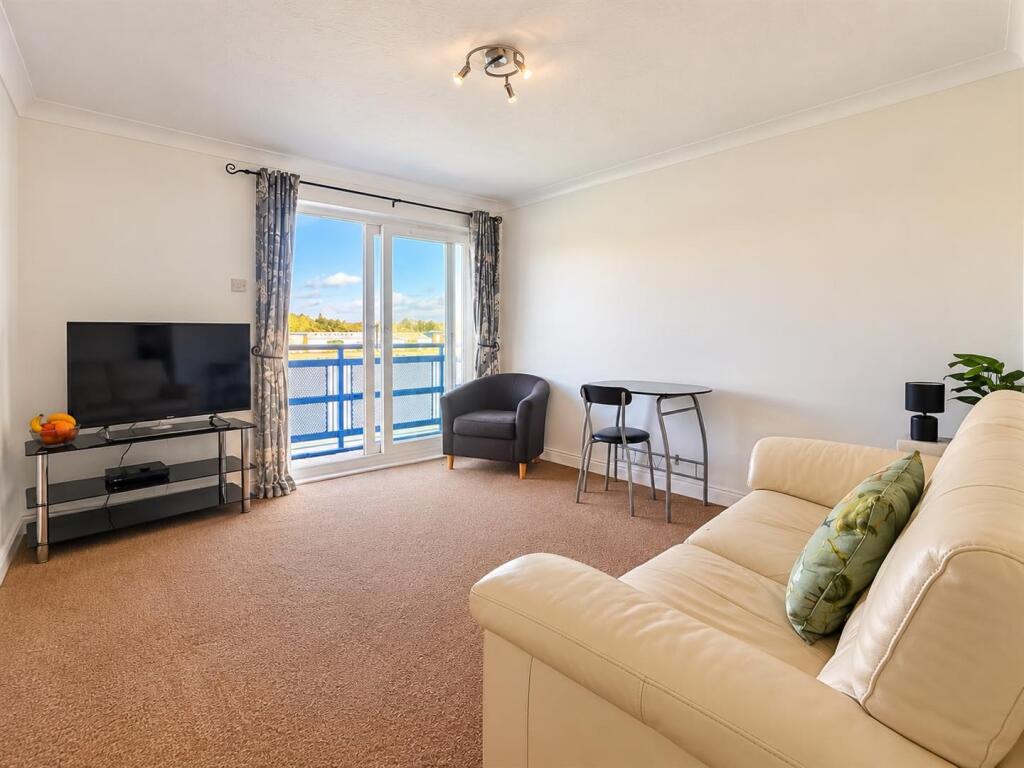 Apartment in Preston, Ashton-on-Ribble - View 3