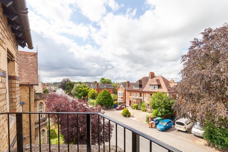 Apartment in Oxford - More