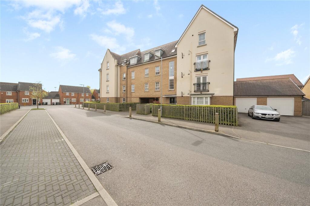 Apartment in Dunstable, Central Bedfordshire