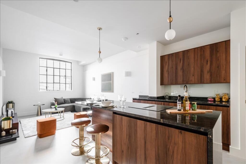 Apartment in London - More