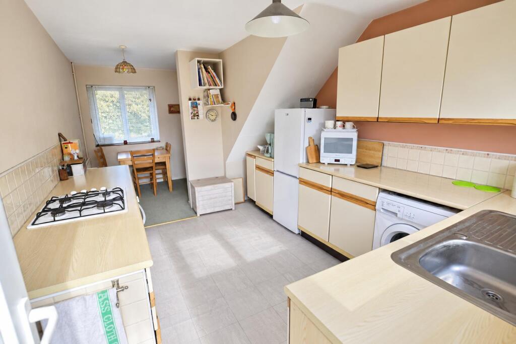 House in Hatfield, Hilltop - View 3