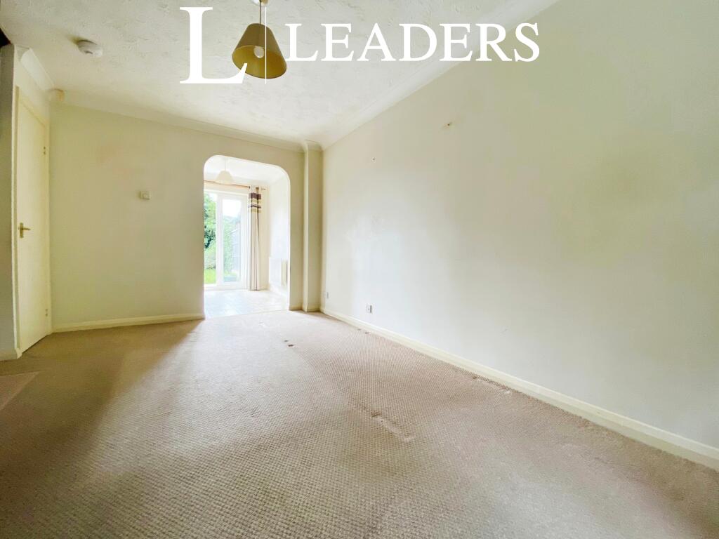 House in Worcester - View 4