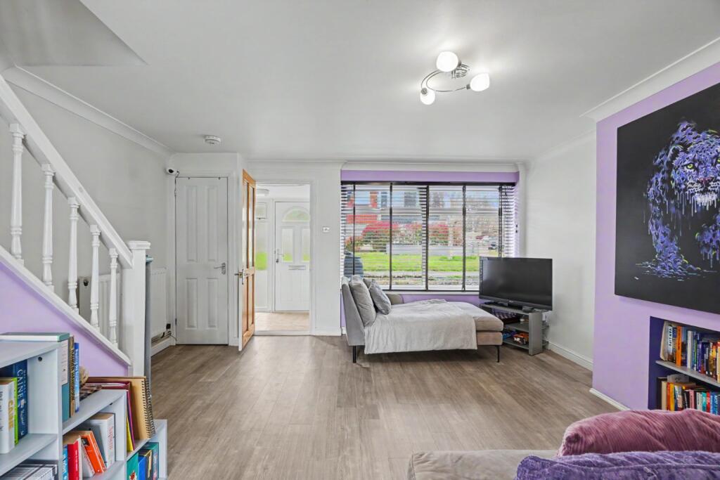 House in Gillingham, Medway - More