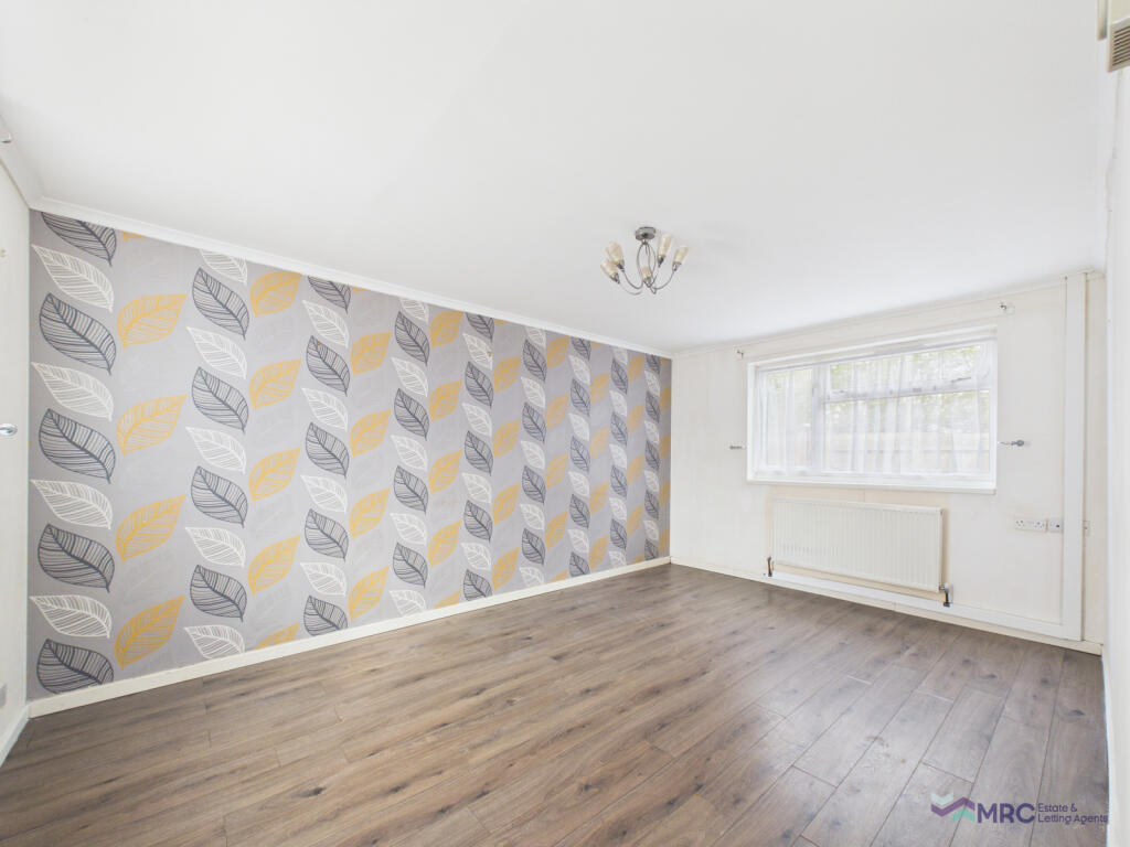 Falkirk Close, Bransholme Hull HU7 photo 3