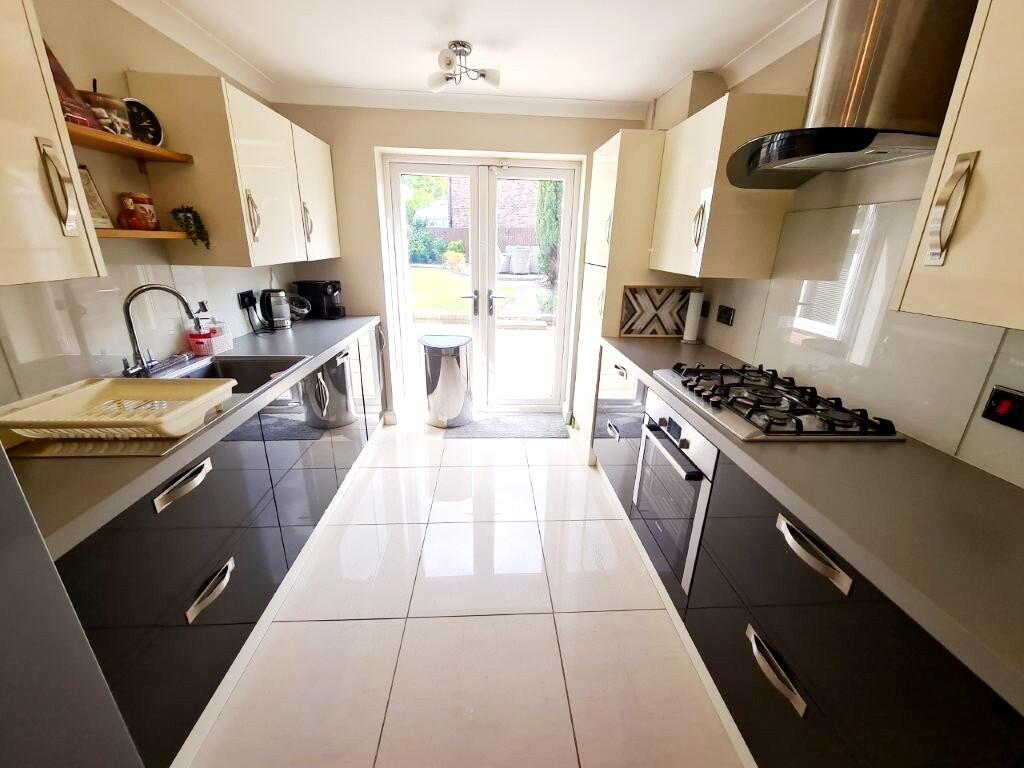 Ash Tree Avenue, Droylsden photo 4