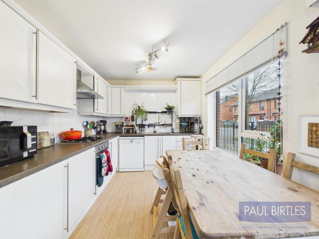 Glastonbury Road, Stretford, Manchester, M32 9PF photo 4