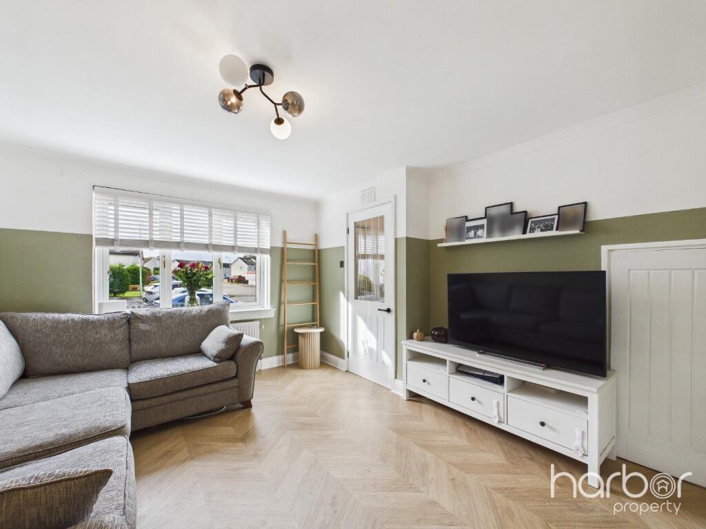 House in Glasgow, Auchinairn - View 5