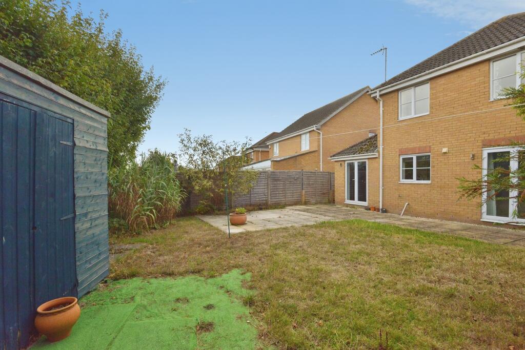 House in Milton Keynes, Deanshanger - View 4