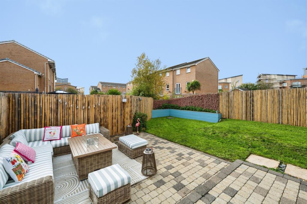 House in Llanelli - View 4