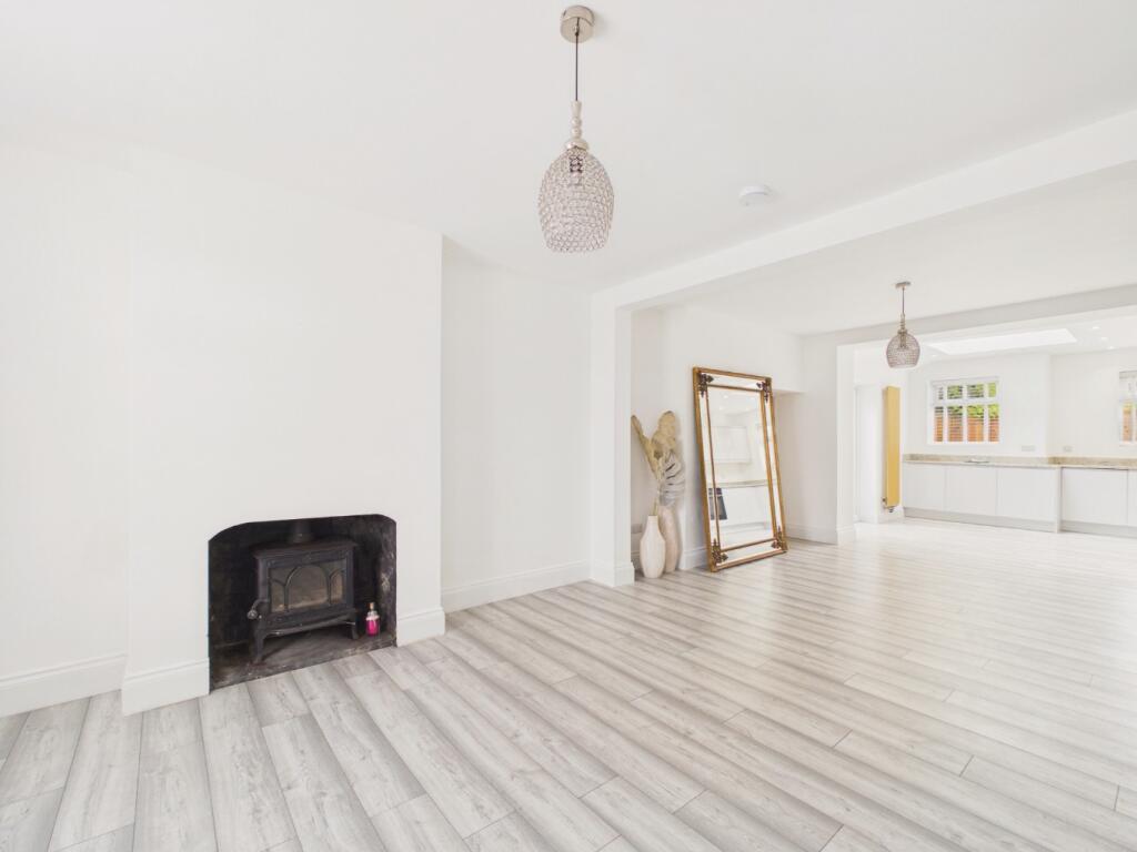 House in Langtoft, East Riding of Yorkshire - View 5