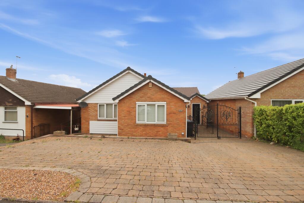 Main image of property: Meadow Hill Road, Chesterfield, Derbyshire, S41