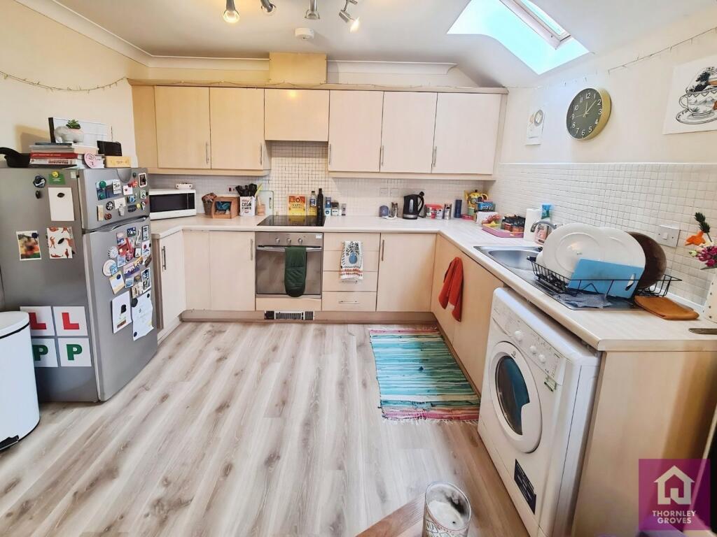 Apartment in Manchester, Victoria Park, Rusholme - View 4
