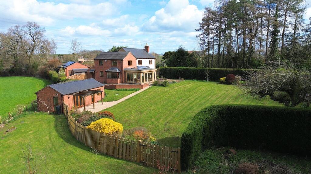 Main image of property: Clifford's Mesne, Newent