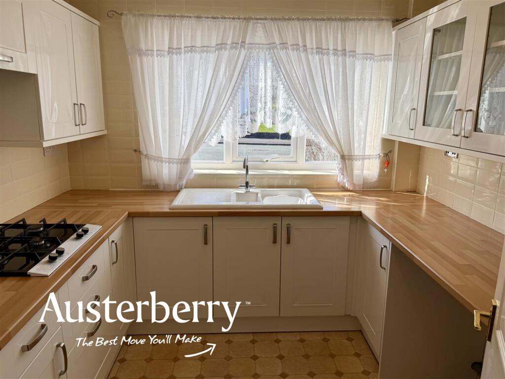Canberra Crescent, Stoke-On-Trent photo 4