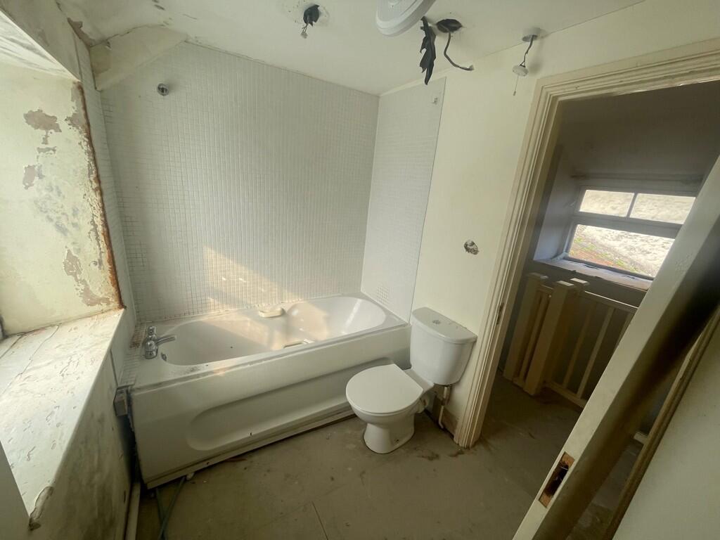 Additional image 6 of 51 High Street, Shepton Mallet, Somerset, BA4 5AQ