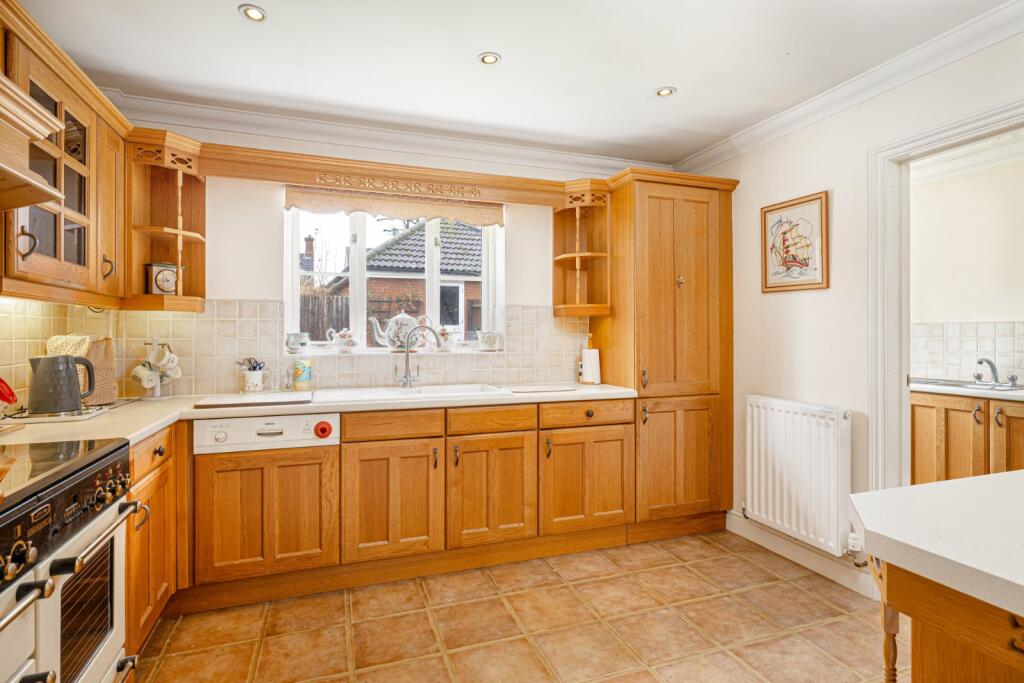 The Shearers, Bishop's Stortford, Hertfordshire, CM23 photo 4