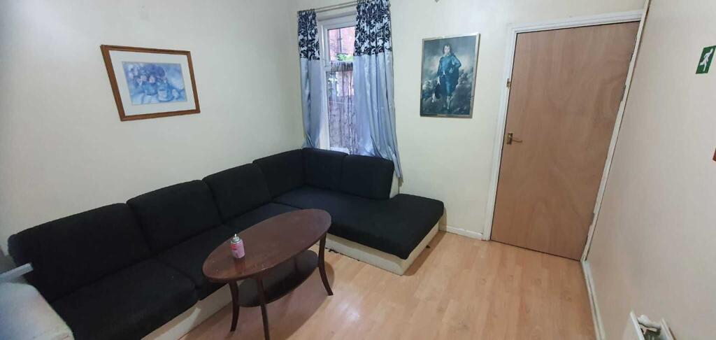 Additional image 3 of Room Available in Sparkhill, Birmingham, b11 
