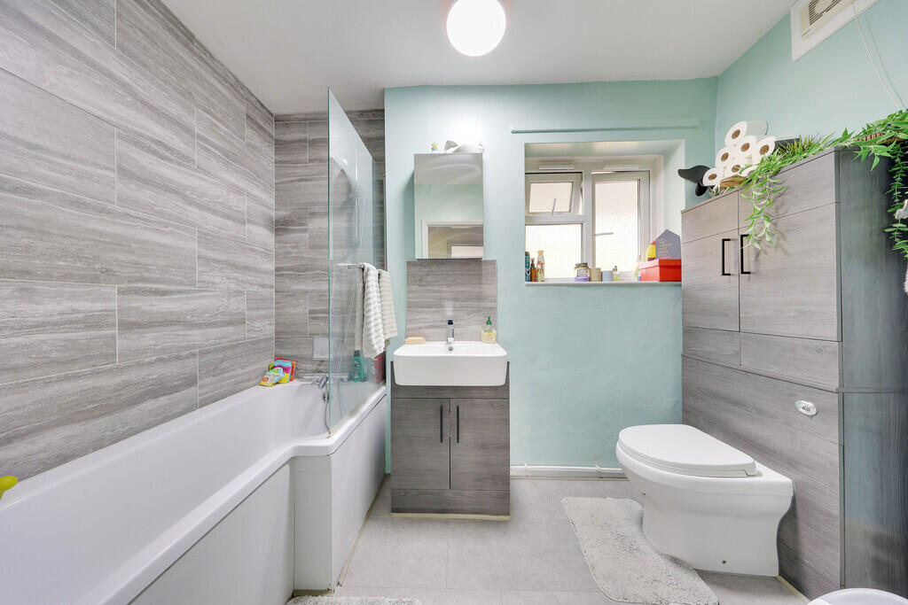 Apartment in Orpington, Scadbury, St Paul's Cray - More