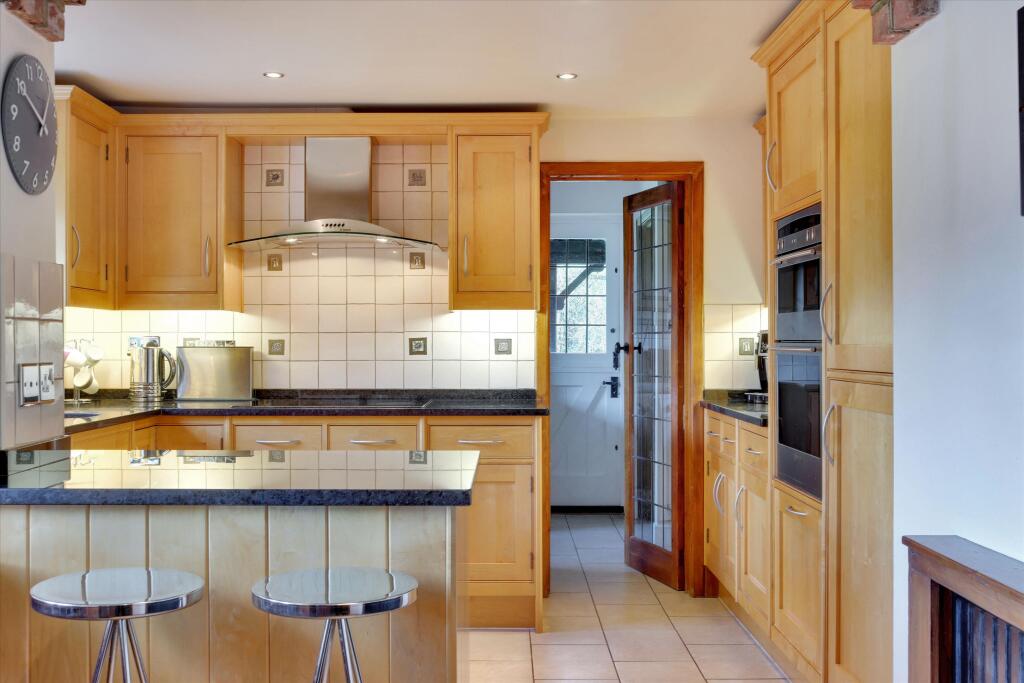 House in Tonbridge - View 5