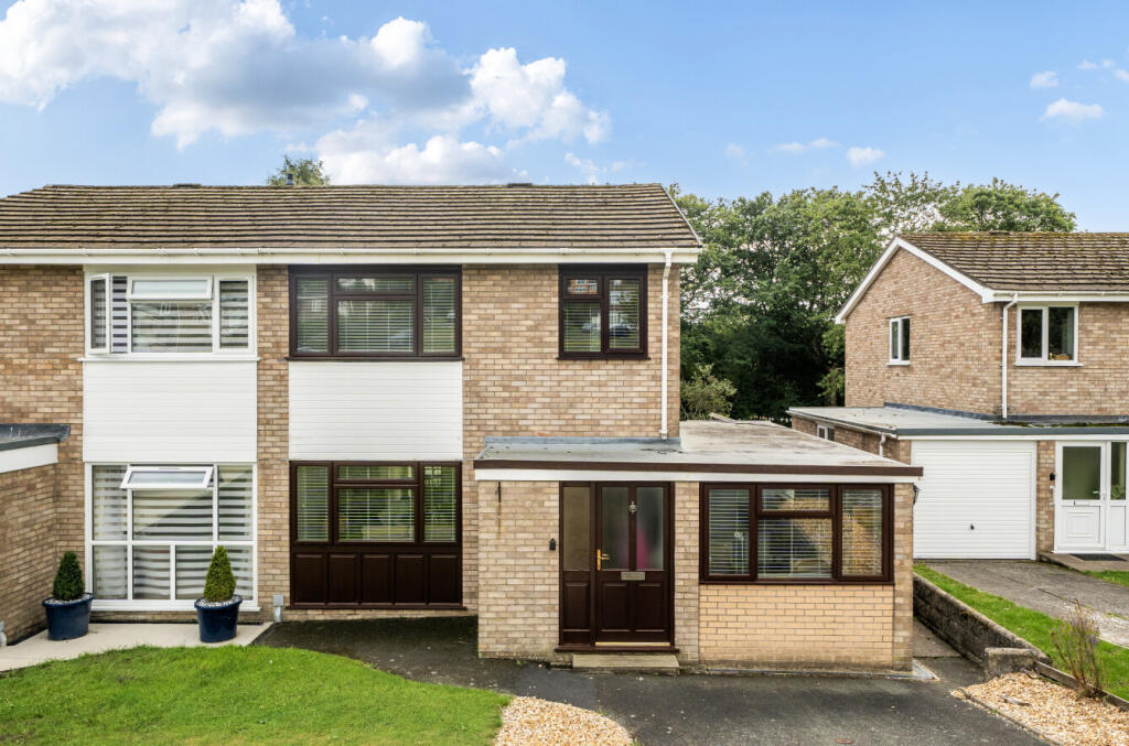 Main image of property: Rhoshendre, Waunfawr, Aberystwyth, Ceredigion, SY23