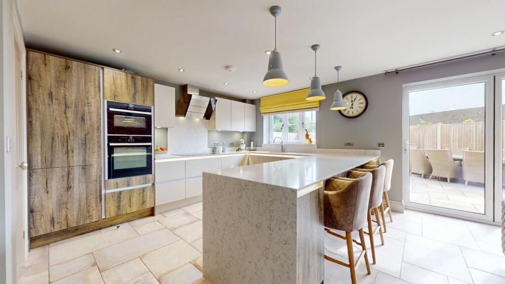 House in Telford, Donnington and Muxton - More