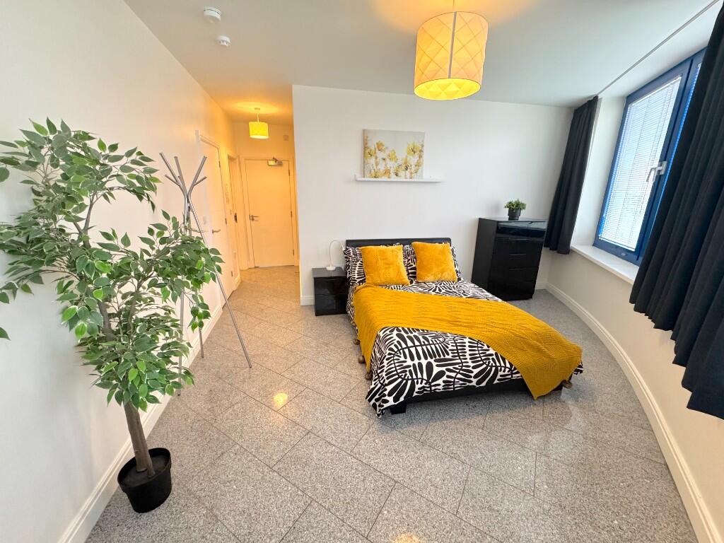 Main image of property: Wollaton Road, Beeston NG9 2NG