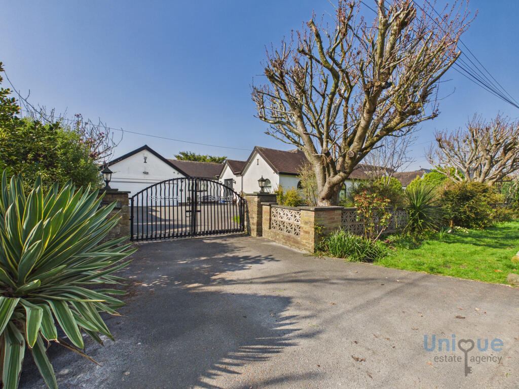 4-bed detached on Holmefield Avenue,  Thornton-Cleveleys, FY5, £775,000