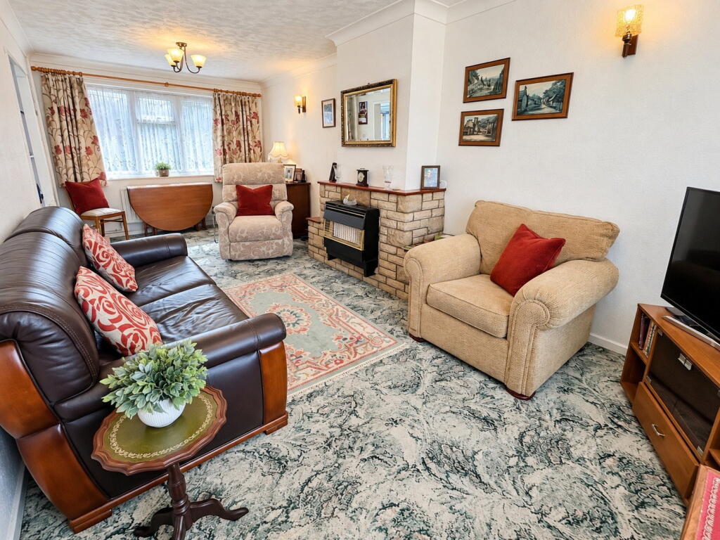 House in Dudley - View 4