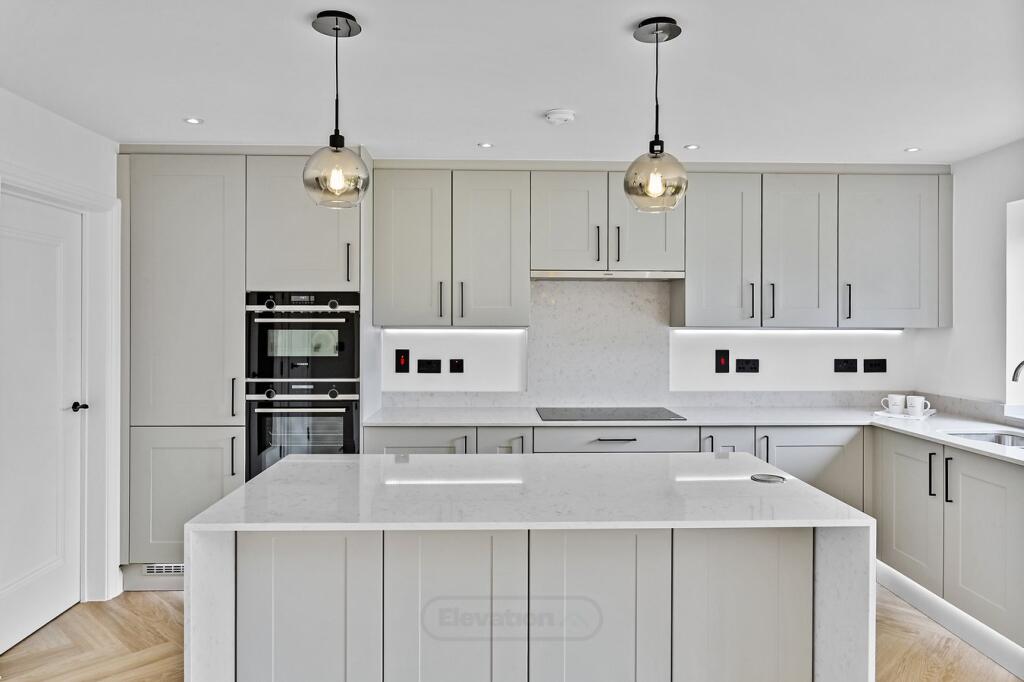 Main image of property: Russell Road, Toddington, Dunstable , LU5