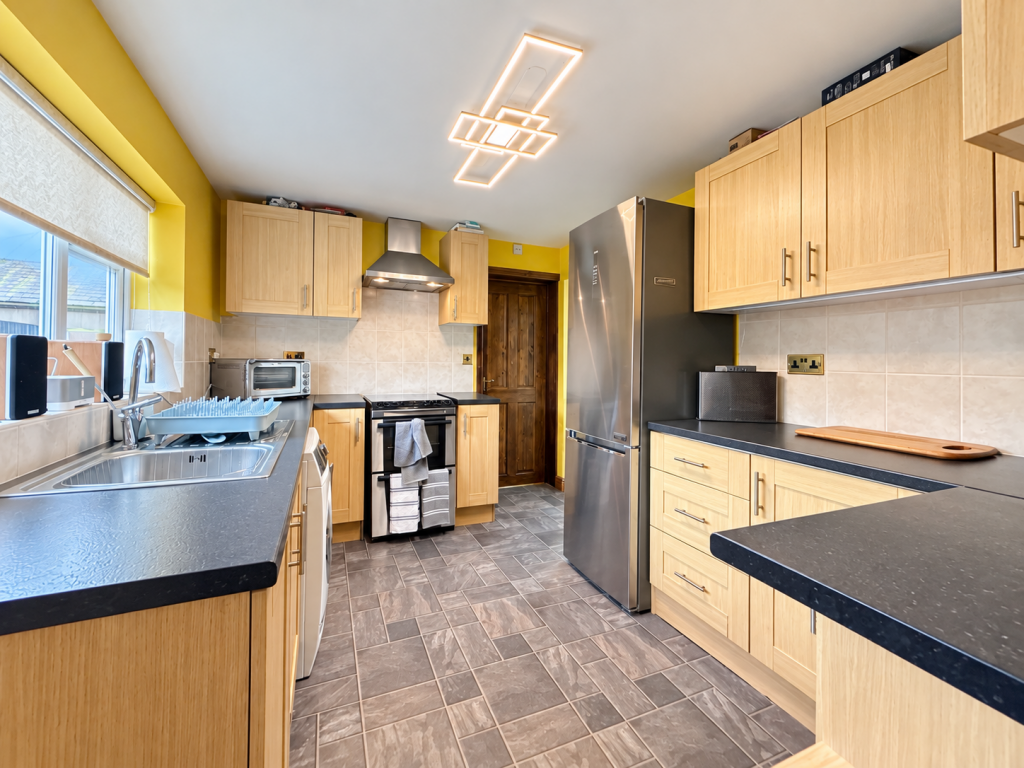 House in Trecynon, Robertstown, Aberdare West - View 5