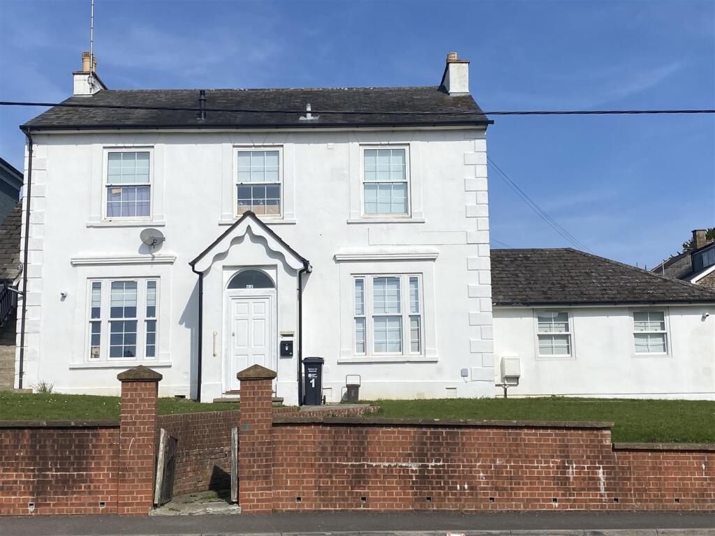 Main image of property: 62 Preston Road, Yeovil