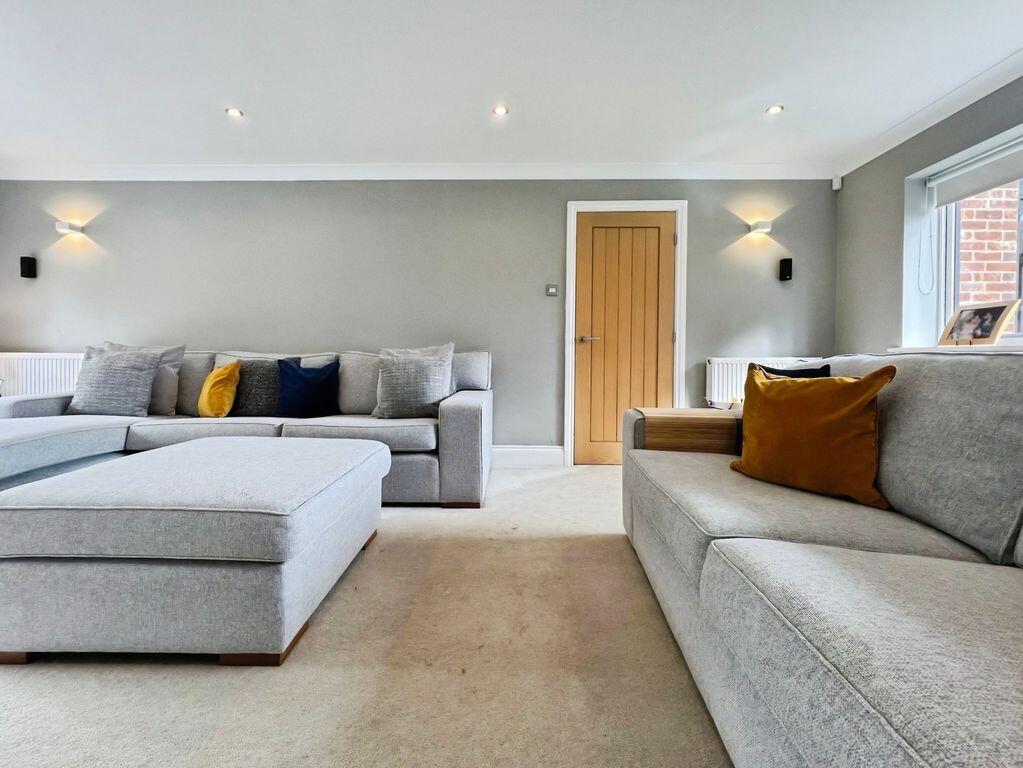 House in Newcastle upon Tyne - View 5