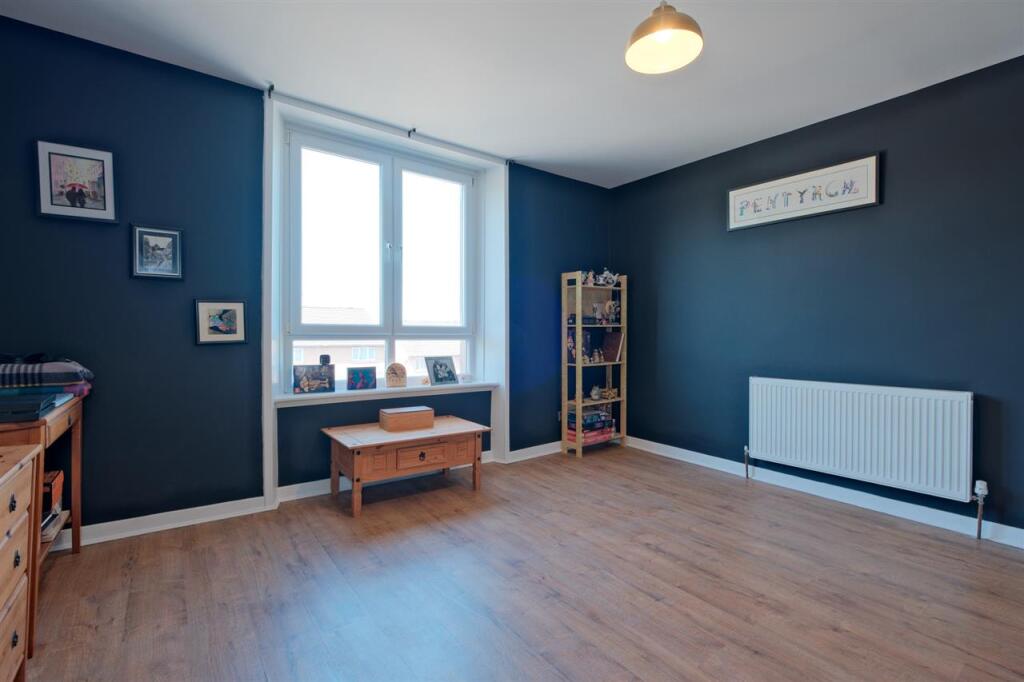 Apartment in Glasgow - View 3