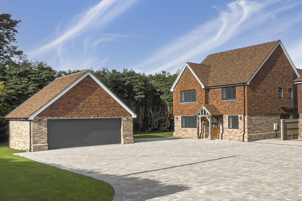 Main image of property: London Road, Crowborough, TN6 1TB