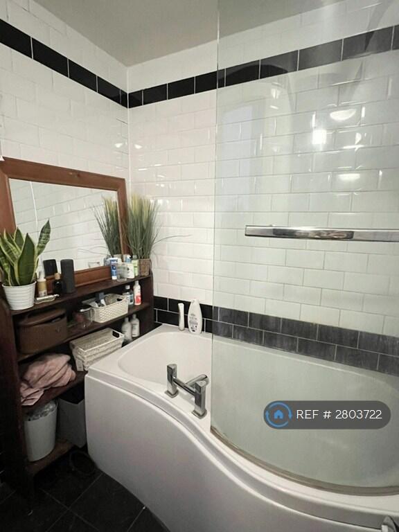 1 bedroom flat share for rent