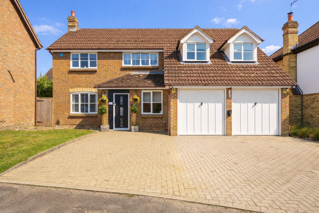 Main image of property: Woolpack Close, Dunstable, Bedfordshire, LU6