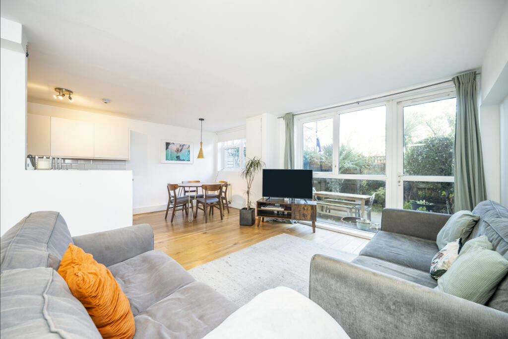 Main image of property: Dorset Court, Hertford Road, London, N1