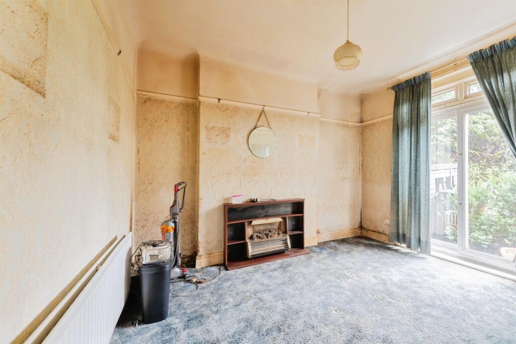 House in Wirral, Liverpool City Region - View 5