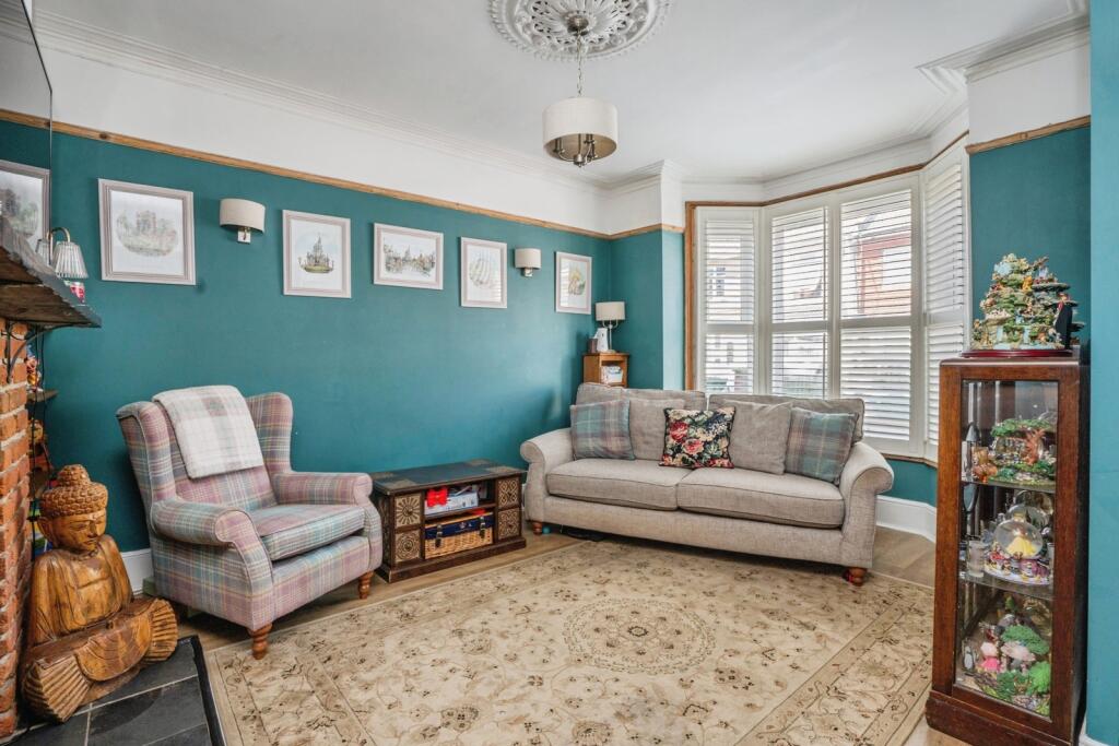 Queens Road, Portsmouth, Hampshire, PO2 - View 2