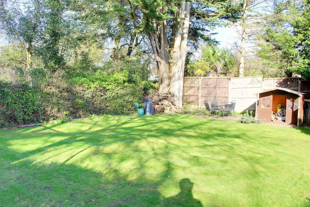 Additional image 23 of Moffats Lane, Brookmans Park