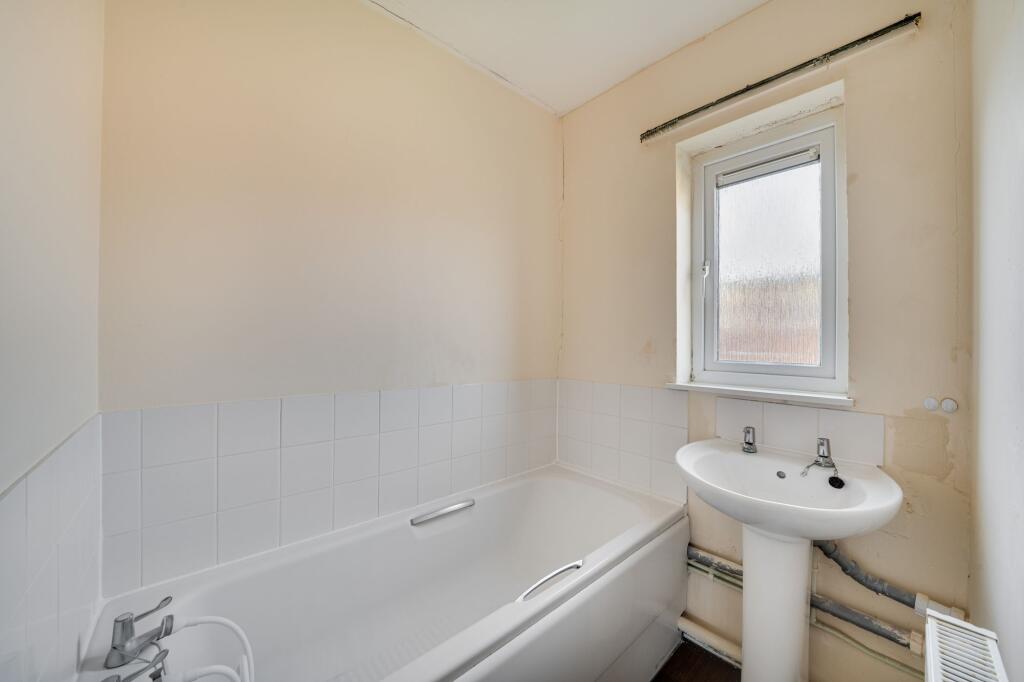 123, Bembridge, Telford, TF3 photo 4