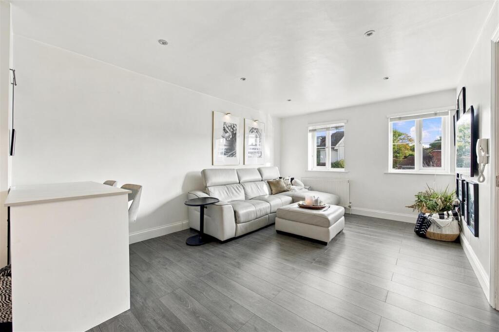 House in London - More