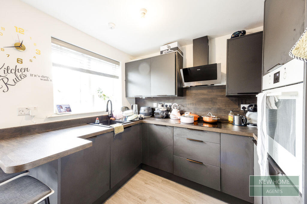 House in Coventry, Ernesford Grange - View 2