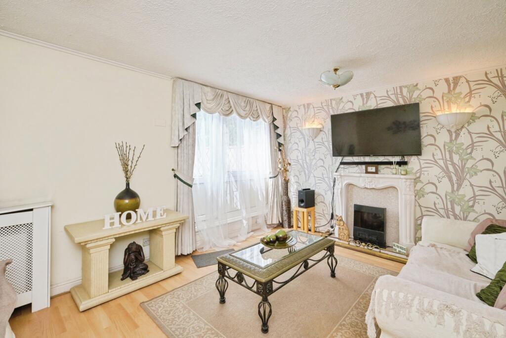 Apartment in Birmingham, West Midlands - View 5
