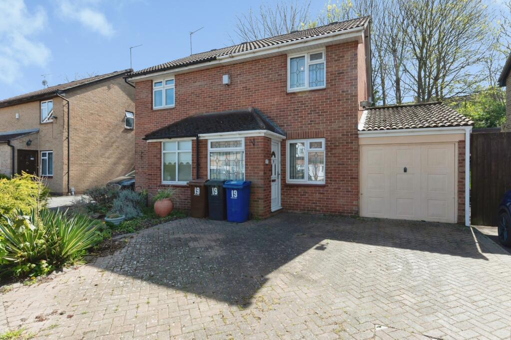Main image of property: Kiln Way, Badgers Dene, Grays, Essex, RM17